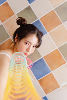 漂亮的女邻居5电影